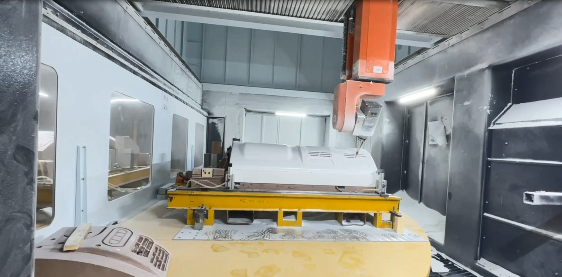  Five axis cnc router machine with twin table 