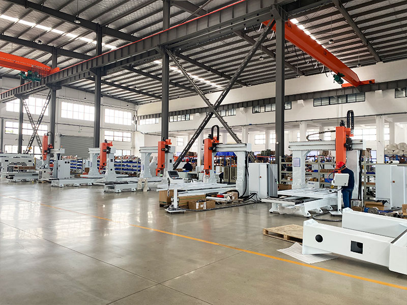 5 axis cnc machine production site 