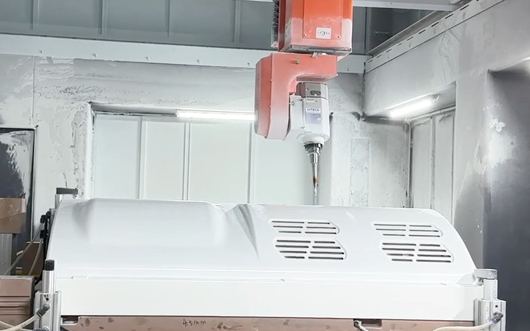 RBT Machinery Cutting Shape 6 Axis Cnc Router With Double Worktable 