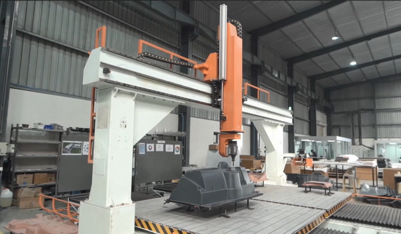 Twin table 5 axis CNC router from China manufacturer - RBT Machine