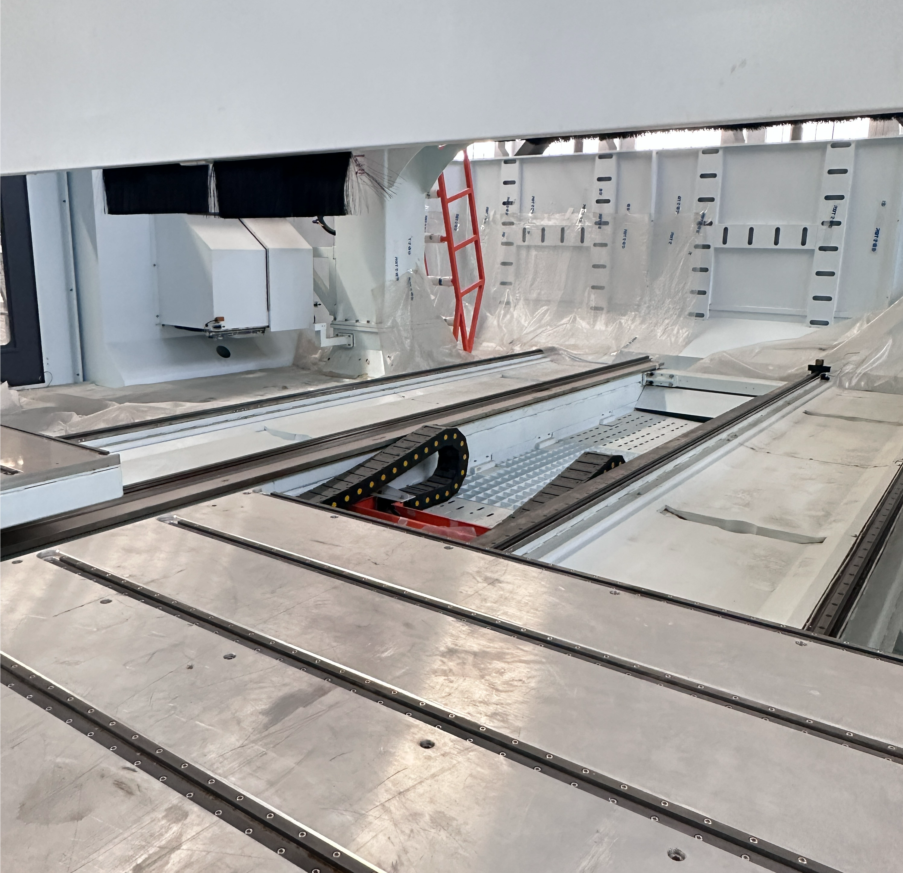 High Performance Multiple Head 6 Axis Cnc Router With Dust Collection For Substitue Wood Parts