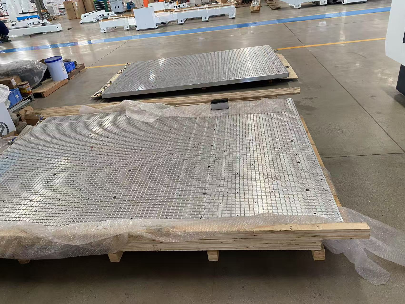 5 Axis CNC Machining Center for Composite Honeycomb Sandwich Panels & Cores 