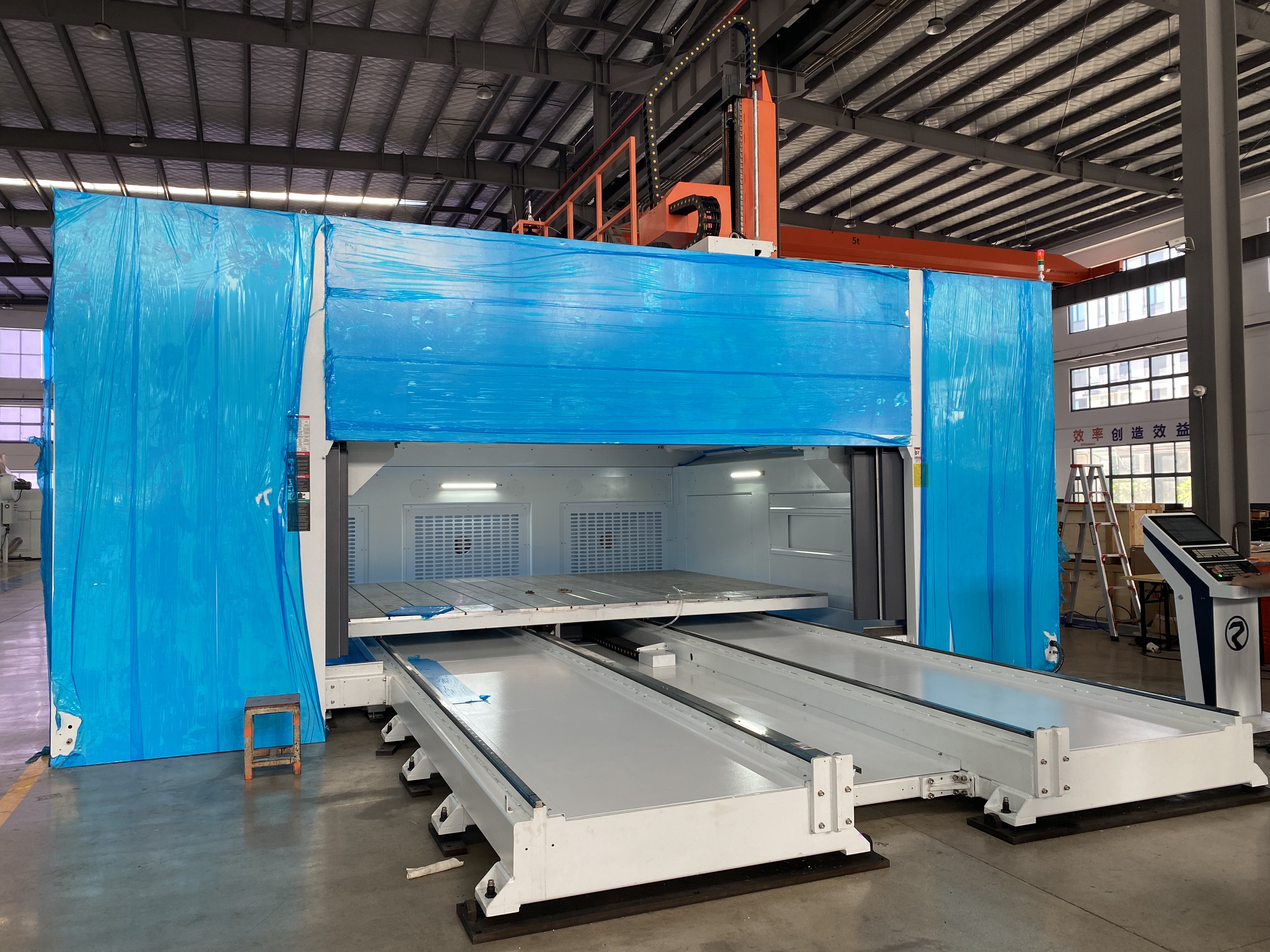 5 Axis CNC Machining Center for Composite Honeycomb Sandwich Panels & Cores 
